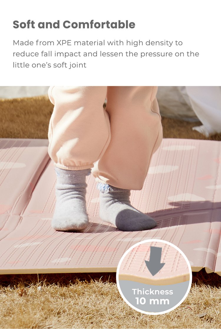 mugu Folding Playmat description image